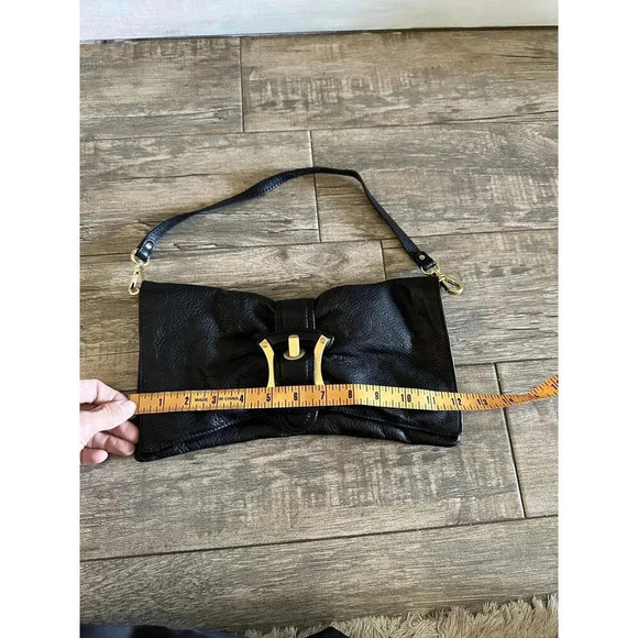 B Makowsky Soft Black Leather Brushed Gold Hardware Strap Clutch Handbag - Picture 2 of 12